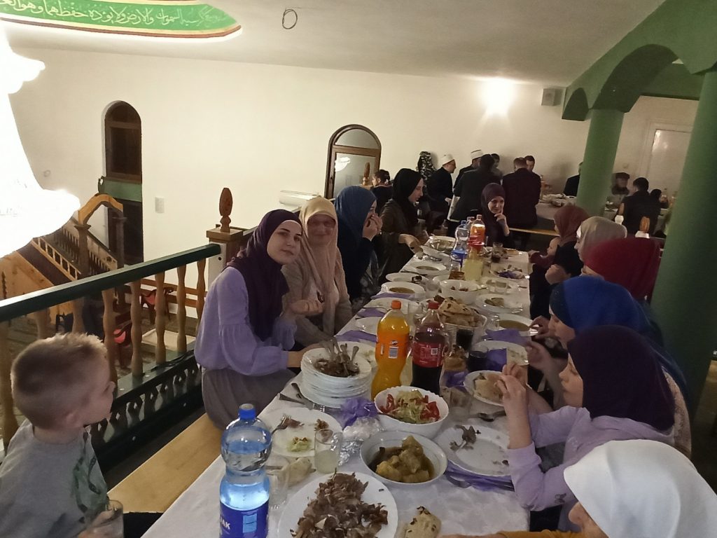 Iftar U Sofi Mehmed Pašinoj Džamiji Medžlis Islamske Zajednice Banja Luka