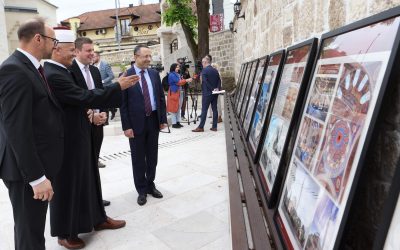 U haremu Arnaudija džamije otvorena izložba “Banjalučke džamije”