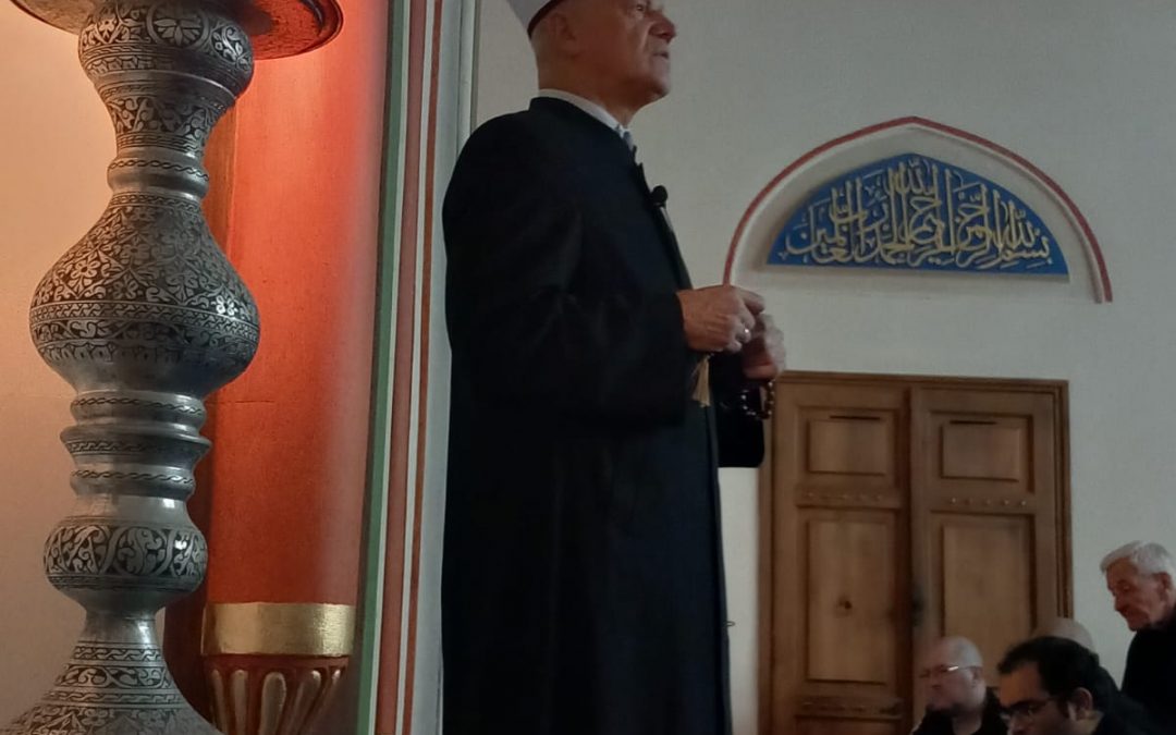 Muftija Smajlović prisustvovao teravih-namazu u Ferhat-pašinoj džamiji