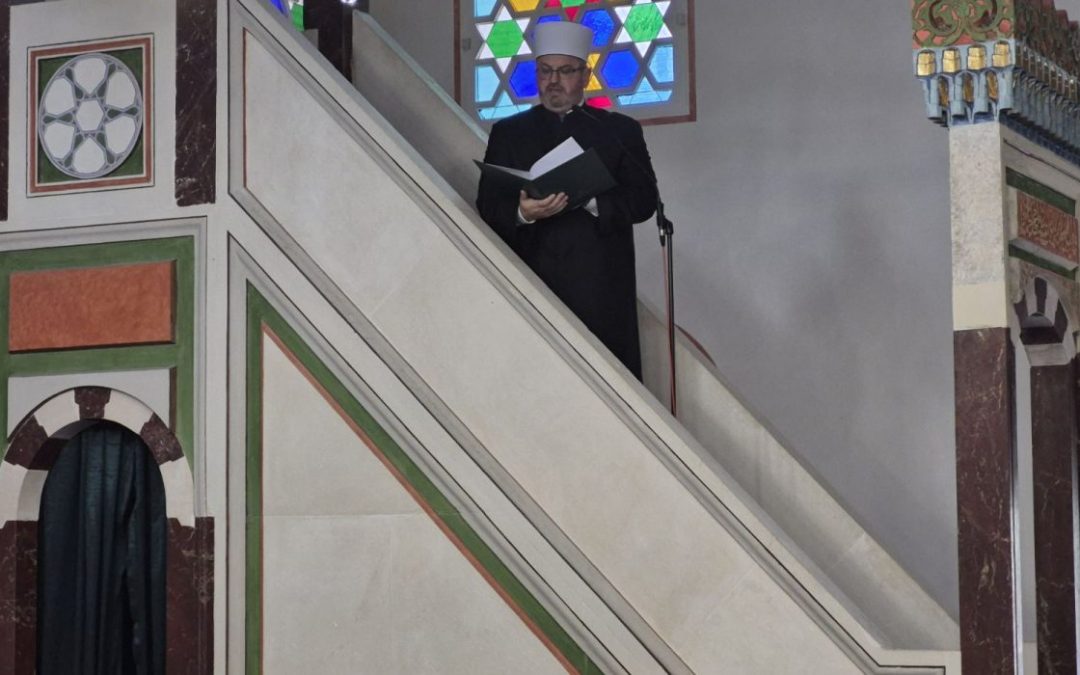 NIJAZ-EF. DUZAN U FERHADIJI: S POTEŠKOĆOM UVIJEK DOLAZI ALLAHOVO OLAKŠANJE